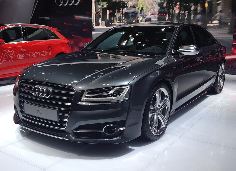 Audi S8