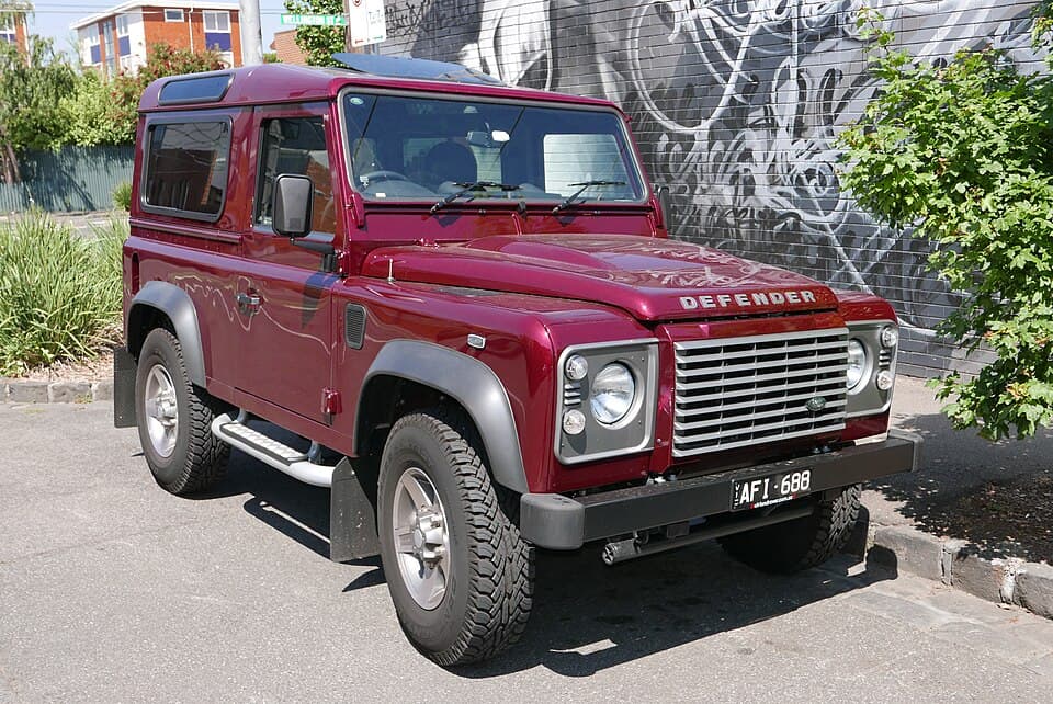 Land Rover Defender Works V8