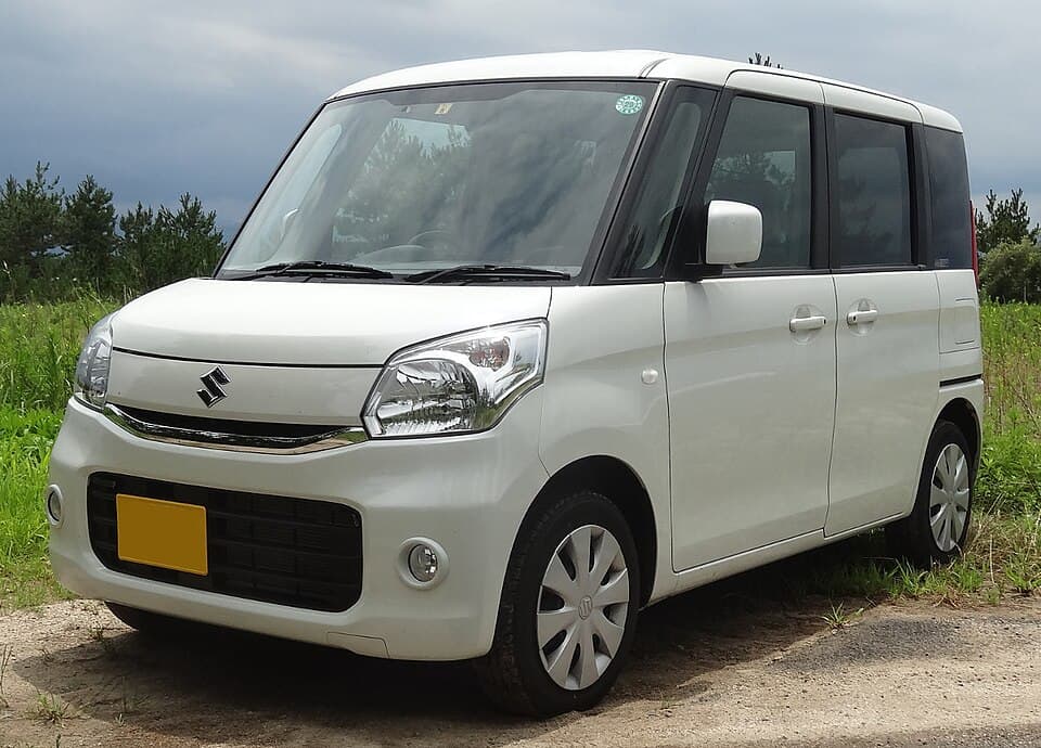 Suzuki Spacia