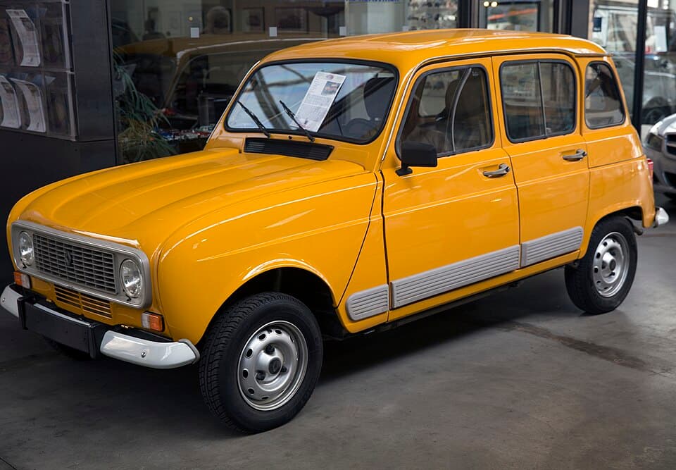 Renault Renault 4 (R4)